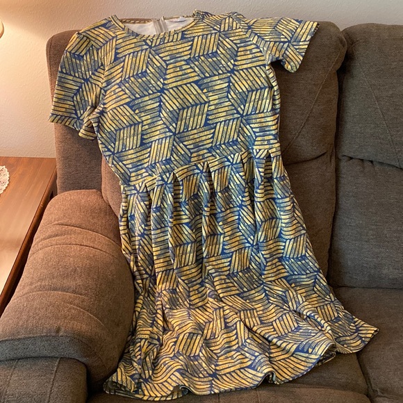 LuLaRoe Dresses & Skirts - Lularoe Yellow/Blue Amelia